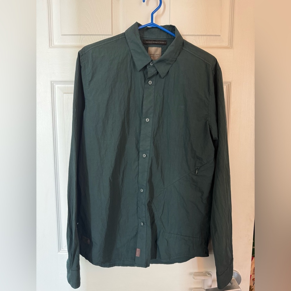 Marshall Artist Men’s Dark Green Button-Up Shirt